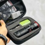 چراغ قوه شارژی اسمال سان مدل ZY-T229 با برد 550 متر و قابلیت پاوربانک و باتری 7800 میلی‌آمپرساعت - Image 4