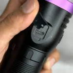 چراغ قوه UV اورجینال اسمال سان مدل ZY-H4 با نور فرابنفش 365 نانومتر و شارژ Type-C - Image 4